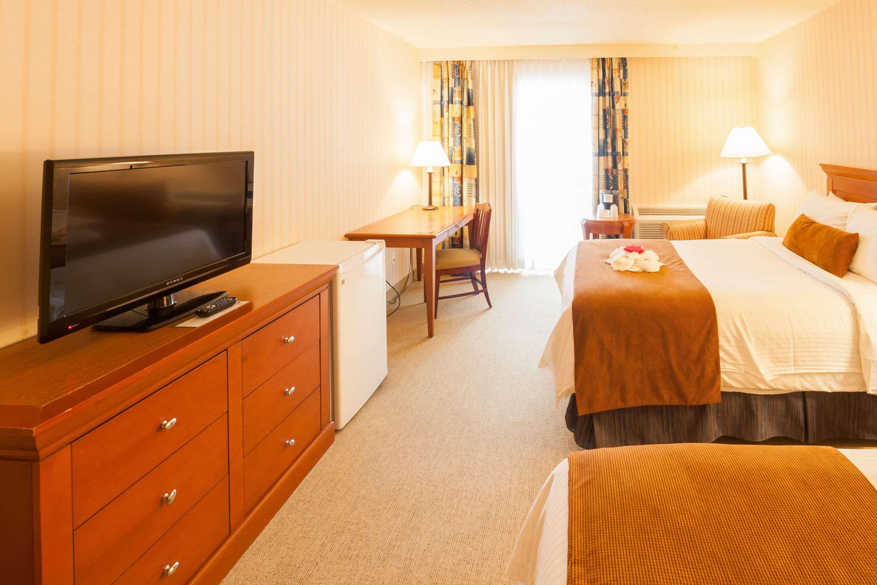 Pinestone Resort, Conference Centre, Spa & Golf Course Haliburton Bagian luar foto