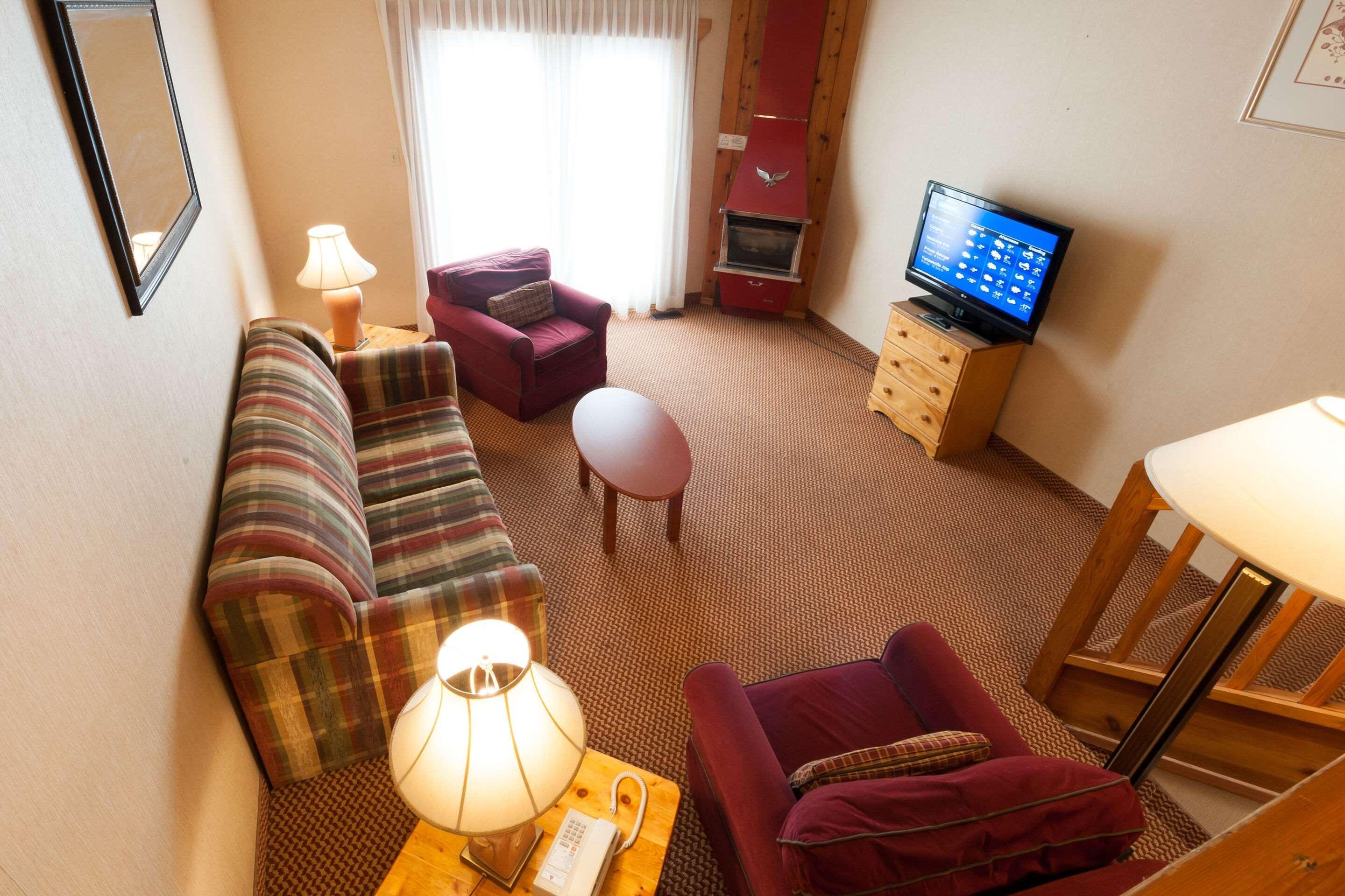 Pinestone Resort, Conference Centre, Spa & Golf Course Haliburton Bagian luar foto