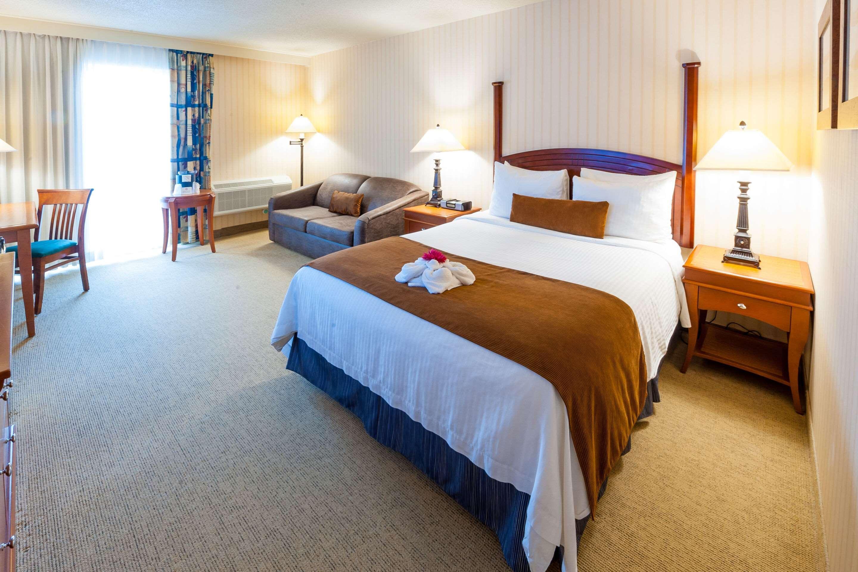 Pinestone Resort, Conference Centre, Spa & Golf Course Haliburton Bagian luar foto