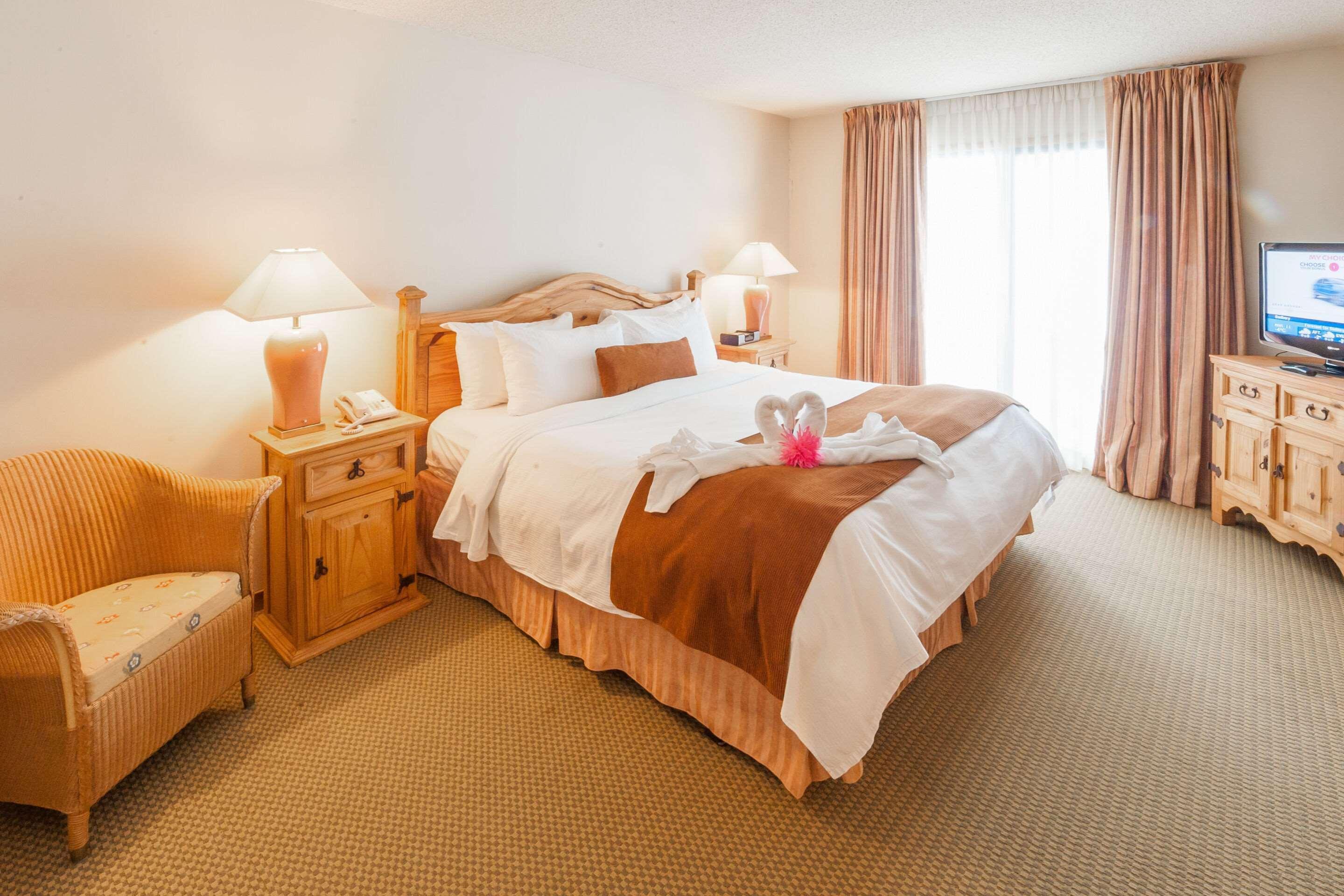 Pinestone Resort, Conference Centre, Spa & Golf Course Haliburton Bagian luar foto