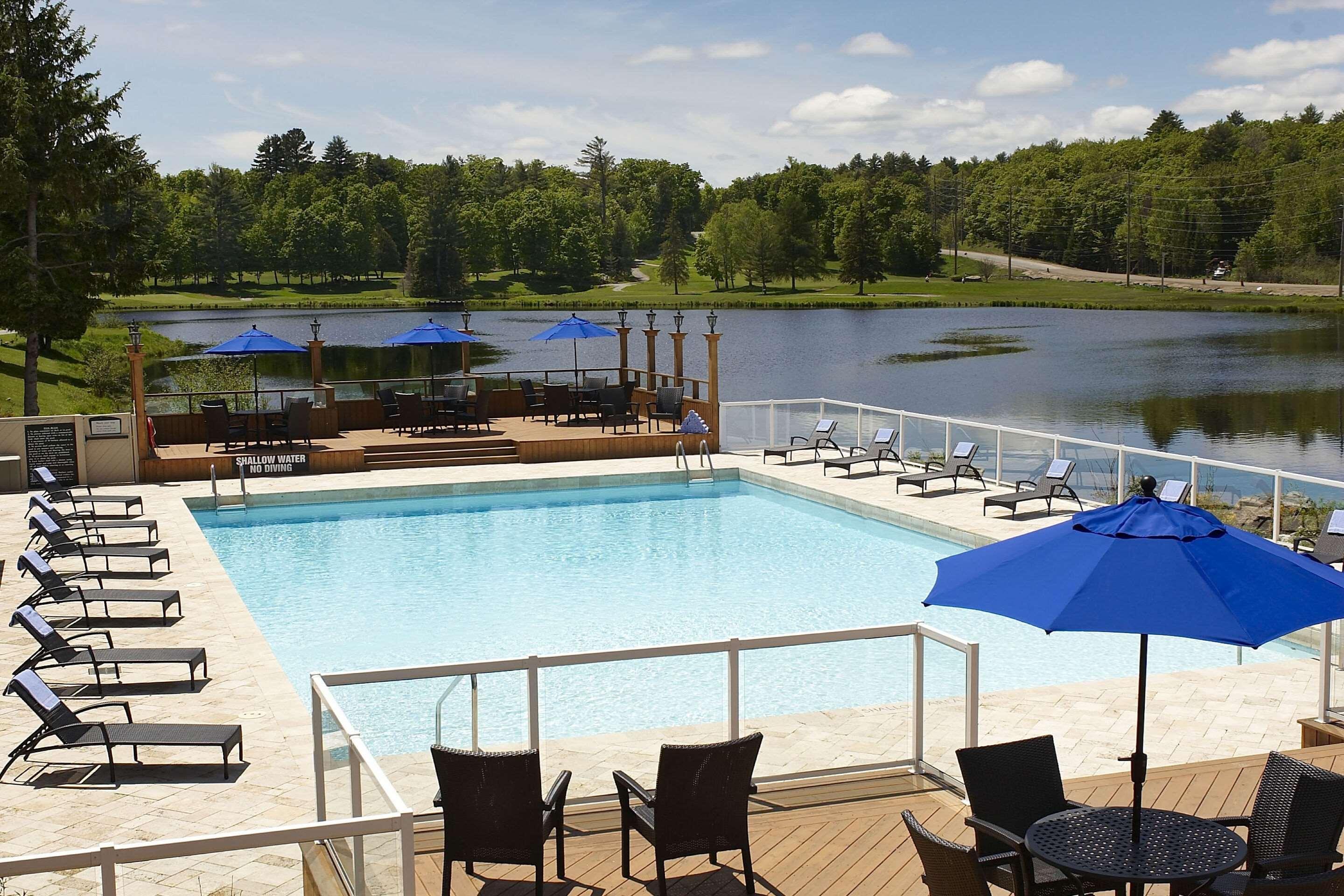 Pinestone Resort, Conference Centre, Spa & Golf Course Haliburton Bagian luar foto